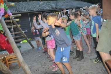 Scouting Ravels 2015-2016 - Kamp Bergen Op Zoom - 6e43f4580ee6d884944a366d209e17171420fba5.jpg